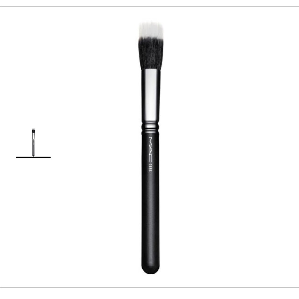 ⭐️MAC 188 Synthetic Small Duo Fibre Face Brush